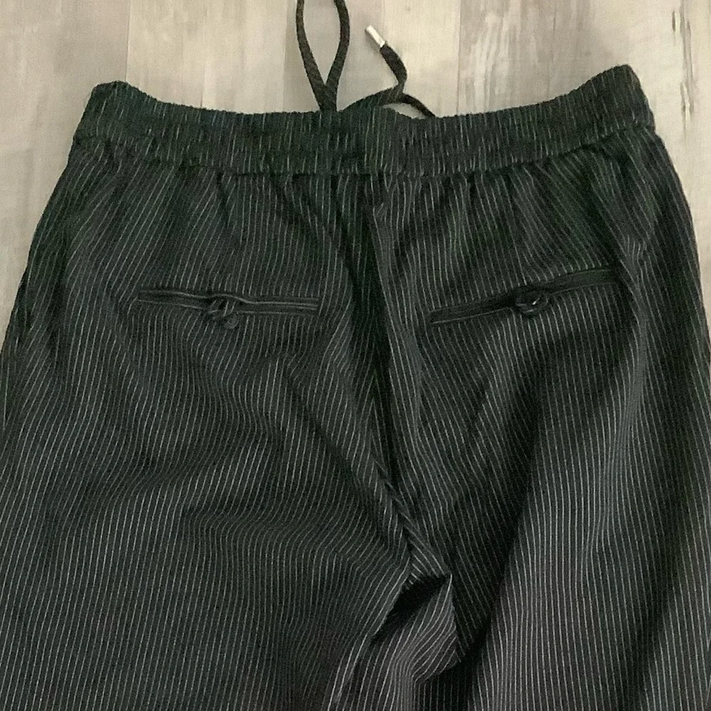 Dynamite brand women's pinstripe jogger pants NWOT🌻
